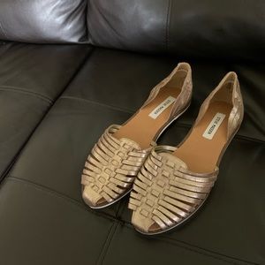 NWOB Steve Madden Rose Gold woven Sandals size 11